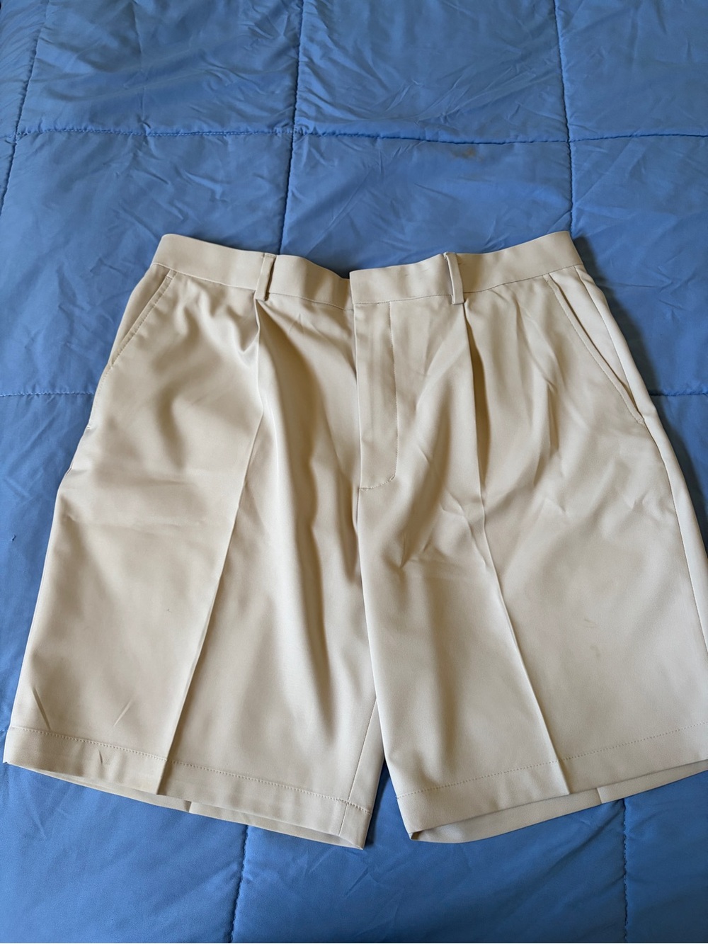 Walter Hagen Ivory High-Rise Tailored Golf Shorts